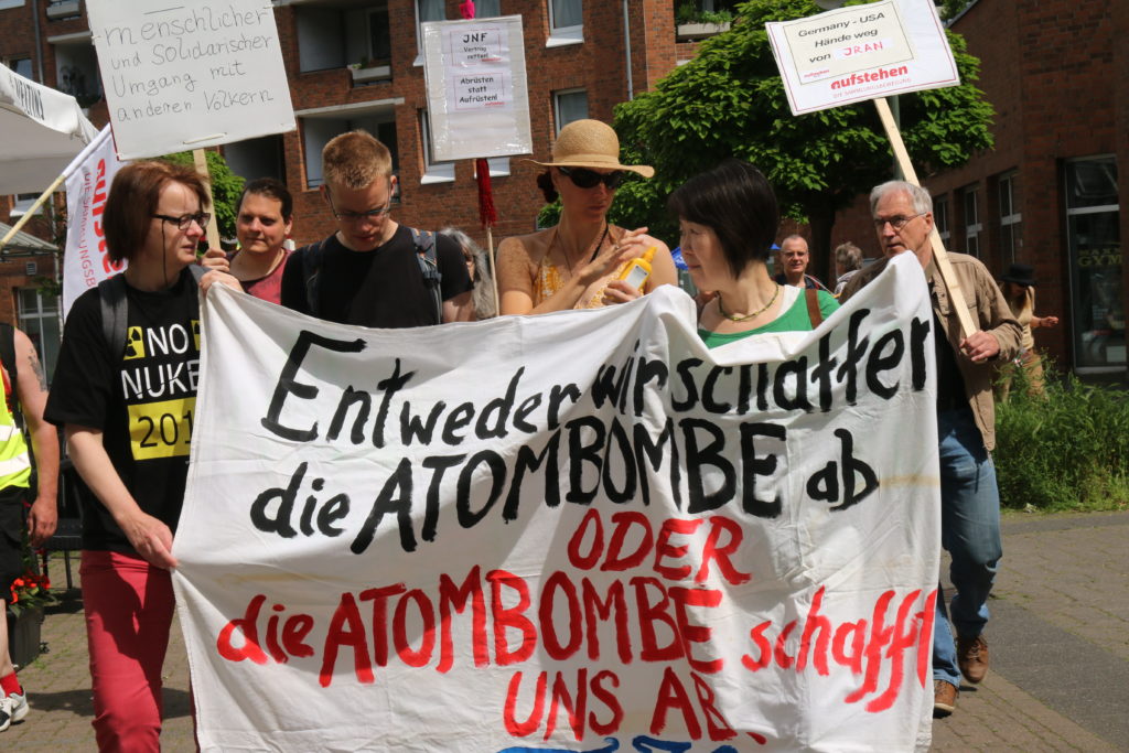 Bundesweit Proteste Gegen Atomwaffen | Unsere Zeit