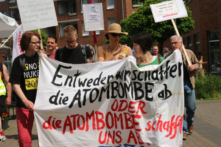 2019 INF Aktion Düsseldorf 01.06 42 - Bundesweit Proteste gegen Atomwaffen - Blog - Blog