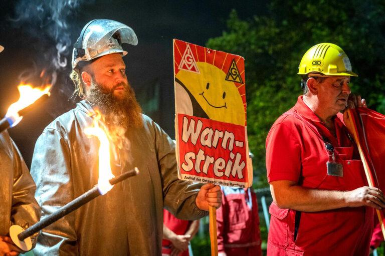 3103 Warnstreik - Boni nur für Mitglieder - Wirtschaft & Soziales - Wirtschaft & Soziales