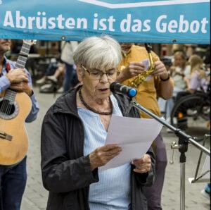 1608 Cziborra - Das Trennende überwinden - Alice Czyborra, Antikriegstag 2024, Kinder des Widerstands, VVN-BdA - Aktion