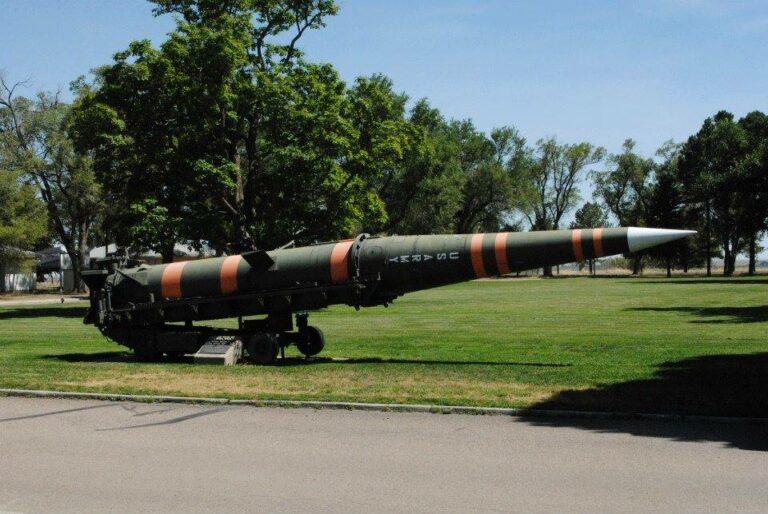 Pershing 1 on EL at Pueblo Chemical Depot Headquarters 2 - Abrüstungsoffensive gefordert - Raketenstationierung - Raketenstationierung