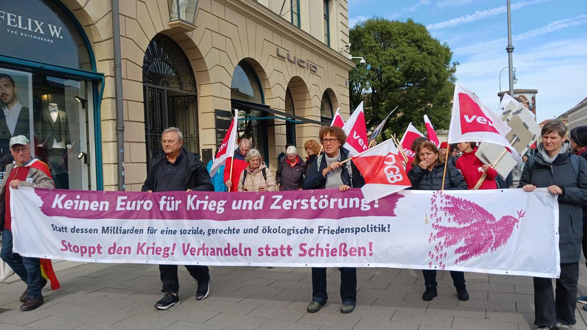 20241012 132154 Kopie - Soziales rauf – Rüstung runter! - Friedensbewegung, GEW München, Hamado Dipama, IG-Metall-Jugend München, Mark Ellmann, München, Münchner Friedensbündnis, Sinan Cokdergerli, Sinan Öztürk, ver.di München, Walter Listl - Blog