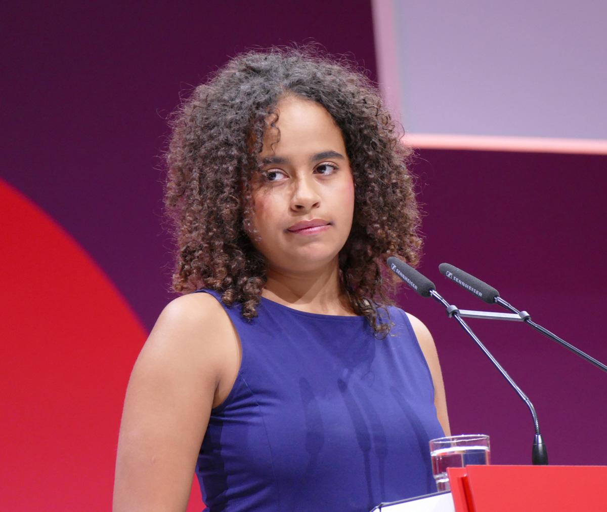 430901 Bildmeldung - Stimmungskiller - "Die Linke", Parteitag, Sarah-Lee Heinrich - Positionen