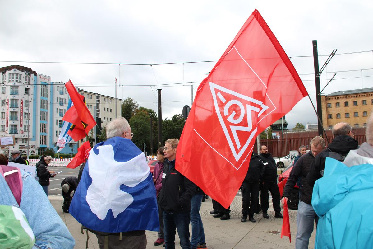 Berlin Demo IG Metall 14 - 40.000 für Frieden - 3. Oktober, Aufstand für Frieden, Berlin, Großdemonstration, Internationale Solidarität, Nein zu Krieg und Hochrüstung! - Blog