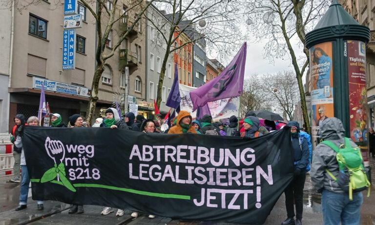 20241207 134658 - Gesetzentwurf bleibt weit hinter internationalen Standards zurück - Abtreibung legalisieren - jetzt! - Abtreibung legalisieren - jetzt!