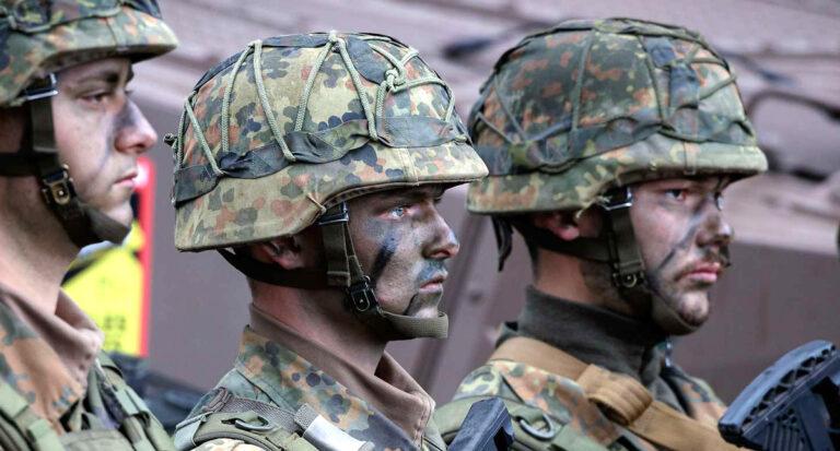 0713 angetretene soldaten grand quadriga litauen BundeswehrMarco Dorow - Litauen-Brigade – überflüssig und gefährlich - NATO-Russland-Grundakte - NATO-Russland-Grundakte