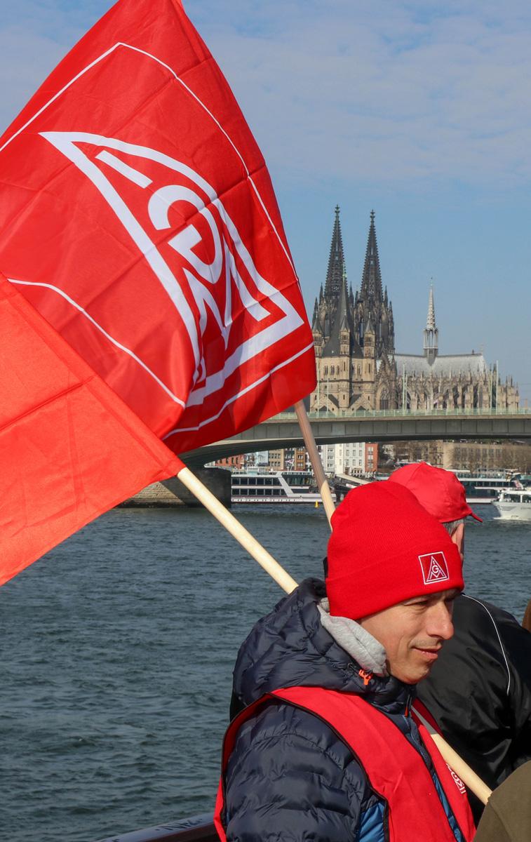 120303 IGM Aktionstag - IG Metall - Demonstrationen, IG Metall, Rüstungswahn, Schuldenbremse - Wirtschaft & Soziales