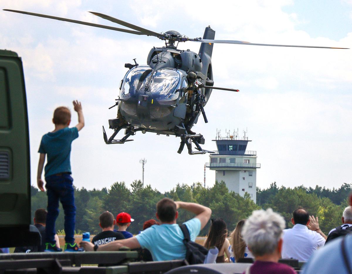 1208 Seite 8 Vorschlag - Militarisierung der Bildung per Gesetz - Bayerisches Bundeswehrförderungsgesetz, Bundeswehr, GEW, Kriegstüchtigkeit, Protest, Zeitenwende, Zivilklausel - Hintergrund